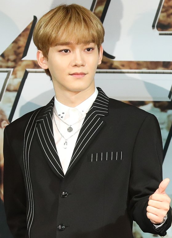EXO member Chen (real name Kim Jong-dae and 28) announced the marriage news.Chen also reported the marriage news to fans through a handwritten letter posted on a fan cafe.Chen said, I have something to tell you fans, and I wrote this.I am very nervous and nervous about how to start talking, but I want to be honest with the fans who gave me so much love first, so I write in a lack of sentences. I have a girlfriend who wants to spend my life together.I was worried and worried about what would happen due to this decision, but I wanted to give the news a little early so that the members and the company, especially the fans who are proud of me, would not be surprised by the sudden news, and I was communicating with the company and consulting with the members, he said.Chen said, Then blessing came to me.I was very embarrassed because I could not do the parts I planned with the company and the members, but I was more encouraged by this blessing. I was careful because I could not delay the time anymore because I was worried about when and how to tell.I am deeply grateful to all the fans who are so grateful and so generous to the members who have sincerely congratulated me on hearing these news, Chen said. I will always show you how to repay the love you have spent in your place, doing your best without forgetting your gratitude.