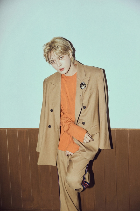 Singer Kim Jae Joong announced the release of a new album Audio Teaser.An Audio Teaser of Kim Jaejoongs new mini-album Ayo will be released through the YouTube channel of Kim Jaejoong and the official SNS channel of CJS Entertainment at 6 p.m. on Jan. 13.The Audio Teaser video will include four Highlights, including the title song Love in the Jerry and Time of the Sea.Kim Jaejoong has raised the expectations of listeners by releasing some of his views on the title song Love in the Jerry through a music video Teaser released on the 10th.The fans reaction is explosive as the Audio Teaser, which will be released at 6 p.m. this afternoon, is expected to be able to confirm the track list of three songs including the title song Love in the Jerry, which had been wrapped in veil.In particular, Kim Jaejoongs second mini-album Ayo is an album containing messages he conveys to those who sing love, so you can meet unique music by artist Kim Jaejoong, who has various feelings ranging from delicateness to explosive emotional lines.Kim Jae Joongs authenticity has been added to improve his perfection, so he will show his true face through this album.Kim Jaejoongs second mini-album Ayo is a love child, song Yo, Calling Love, and has featured four tracks focused on ballads that will give many people a heartfelt feeling from love excitement to separation.The title song, Love with the Jerry, was completed by adding Kim Jae Joongs sad and sad voice, and the power and feelings of the vocals are fully felt, which is expected to make listeners recall and tear their feelings of love.In addition, Kim Jae Joong is a solo Audio commemorating the release of the Mini album through Naver NOW at 9 pm for three days from 14th to 16th on the day of release of the albumKim Jae-jung will host the live Kim Jae-jung Show to meet fans. Through this Audio show, Kim Jae-jung will listen to listeners and all the albums together and release various behind-the-scenes work machines on album work.Kim Jaejoong also reported that he will appear as a guest of Late Night Idol, which Ha Sung-woon hosts at 11 pm on the same day.Park Su-in