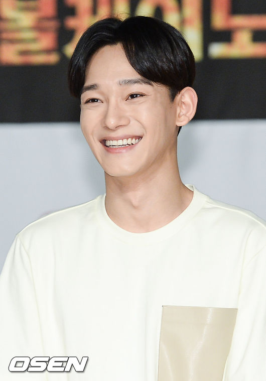 Singer Chen became the first Married of the boy group EXO.As he announced the surprise marriage, he has been celebrating as he surprised many fans by telling the news of the second year old.Chen also informed fans directly about the marriage news with a handwritten letter.Chen said, I have a GFriend who wants to spend my life together. He told GFriend that he and his marriage were made.In particular, Chen said, Blessing came to me, and he also focused his attention on the news that the bride-to-be had pregnancy at the age of 2.Chen said, I was careful to think about when and how I would tell you, and I could not delay any more time.I am very grateful to the members who have sincerely congratulated me on hearing this news, and I am deeply grateful to the fans who send me love for me. Chen was the first member of the EXO to join the Married ranks.Chens announcement of marriage has even surprised fans, as the current idol Singer is not often marriage.Fans responded that they were surprised at first, but they are blessed and cheering Chen, who will start the second act as a new actor after marriage.In particular, fans are supporting the fact that Chen wanted to inform fans of marriage and the news of the second generation first of all through his handwritten letter and that he delivered the news to his fans directly without hiding it.I was worried and worried about what would happen, but I was talking to the company and consulting with the members because I wanted to give them a little early news so that the members and the company, especially the fans who are proud of me, would not be surprised by the sudden news, Chen said in a handwritten letter.Fans are also celebrating Chen, who has the courage to be not easy.EXO is a solid group of global fandom as well as domestic, so we are celebrating Chens marriage news in overseas media such as Japan.Japan media Nikkan Sports and Sankei Sports showed interest in reporting that EXO member Chen announced the marriage with non-entertainers.Chen will be active as a singer after marriage.SM Entertainment also asked for cheering for Chen, who will continue to work as an artist, and Chen also said, I will always show you how to repay the love you have always done your best in your place without forgetting your gratitude.Chen is expected to start the second act of life with a more stable and mature appearance as a master after marriage.