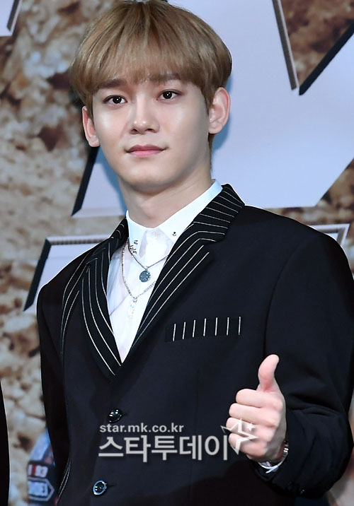 EXO Chen (28, real name Kim Jong-dae) announced the marriage, becoming EXO No. 1 out of stock.On the 13th, SM Entertainment (SM) announced that Chen has met a precious relationship and marriage.Chen also reported on marriage news in his handwritten letter on the same day.I have a GFriend who wants to spend my life together, Chen said. I was worried and worried about what will happen due to these resolutions, but I wanted to communicate a little early so that the members and the company, especially the fans who are proud of me, would not be surprised by the sudden news.Chen said, In the meantime, blessings came to me. He informed GFriends pregnancy news that I was very embarrassed because I could not do the parts I planned to discuss with the company and members, but I was more encouraged by this blessing.Chen said, I am deeply grateful to the fans who are so grateful to the members who have sincerely congratulated me on hearing these news and are so grateful to me. I will always show you my gratitude and my best and rewarding love I have always done my best.This made Chen the first soldier and Father in EXO, but the marriage period and the Child Birth period of the bride-to-be are private.SM said, The bride is a non-entertainer, and Wedding ceremony is planned to be held reverently by only the families of both families. According to the familys will, everything related to Wedding ceremony and marriage is conducted privately.SM said, Chun will continue to work hard as The Artist, he said. I would like to ask Chen to celebrate and celebrate.Chen made his debut with EXO-M single album What Is Love EXO-M prologue single 1st in 2012, and has been a number of hits including Run, Addiction, Wolf and Beauty, Cocobab, Tempo and Love Shot.He has been active as an EXO main vocalist and released his solo album last year.Hi, Im ChenI have something to tell you fans, so I wrote this.Im very nervous and nervous about how to start talking,I want to be the first to tell you fans who have given me so much loveI post it in a short sentence.I have a GFriend who wants to spend my whole life together.I was worried and worried about what would happen due to this decision,The members and the company that have been together, especially the fans who are proud of meId like to get word out a little early so you dont get surprised by the sudden news,I was communicating with the company and consulting with the members.Then a blessing came to me.I can not do the parts I planned with the company and the members.I was very embarrassed, tooI have been more empowered by this blessing.I could not delay the time anymore while thinking about when and how to tell youI was very careful.I am so grateful to the members who have sincerely congratulated me on hearing this newsI am deeply grateful to all the fans who send me love for me.I always do my best in my place, without forgetting my gratitude,Ill show you how to repay the love you sent me.Thank you always.Hello, this is SM Entertainment.Chen met a precious relationship and became marriage.The bride is a non-entertainer, and Wedding ceremony plans to attend the family only and pay respects.According to the familys will, everything related to Wedding ceremony and marriage is held privately,In the future, Chen will reward him with his constant hard work as The Artist.I ask Chen to give me many blessings and congratulations.Thank you.