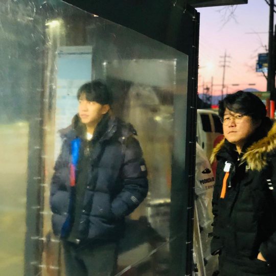 An awkward aura is swirling between Lee Seung-gi and Na Young-Seok PD.Lee Seung-gi posted two photos on his Instagram on the 13th, saying, Someday it will be close. How was Golden Night? Labor will be upgraded.Inside the photo is Lee Seung-gi and Na Young-Seok PD who are together at the shooting scene.I feel an awkward feeling in the appearance of two people who are looking at each other while being close.Lee Seung-gi and Na Young-Seok PD have made friendship with KBS 1 night and 2 days season 1 to TVN Shin Seo Yugi season 1 and Nister than Flowers.Lee Seung-gi and Na Young-seok reunited for the first time in a long time through tvN Friday night, which was first broadcast on the 10th, attracting viewers attention.