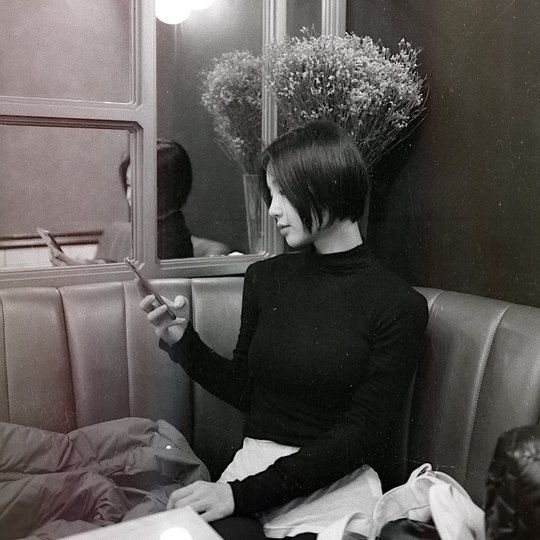 Actor Nam Gyu-ri reveals mood Goddess figureNam Gyu-ri posted a black and white photo on his instagram on January 14 with an article entitled I want to have a short hair, Goodnight.In the open photo, Nam Gyu-ri has a unique dreamy atmosphere: Nam Gyu-ri, who even digests short short hair.Nam Gyu-ris unique Goddess visuals and elegant charms surprise the viewers.Park So-hee