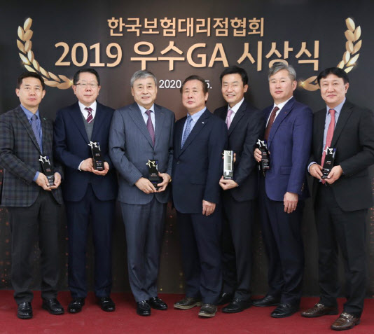 퍼스트 대리점 이미지