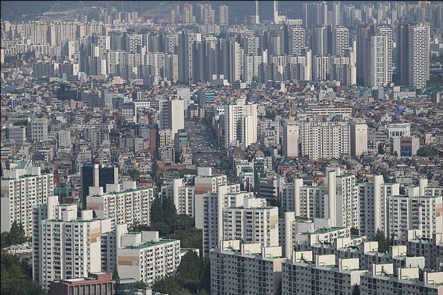 서울 도심 한 가운데 위치한 아파트 단지 전경ⓒ데일리안 류영주 기자