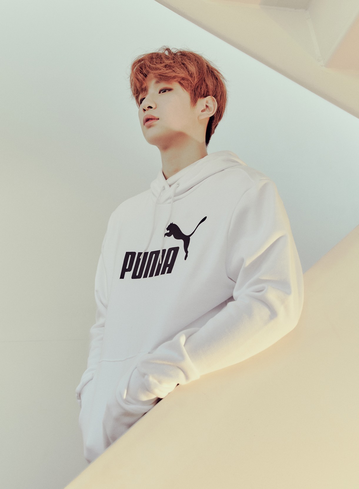 Kang Daniel and global sports brand Puma (PUMA) will showcase Collaboration products.Puma will sell its first collaboration shoe RS-XCube with Kang Daniel from 17th, and can be purchased at Puma Online Store and All States stores.RS-XCube is one of Pumas flagship shoe line, the RS (Running System) series, featuring an excellent grip. It is wearable for both sexes.The overall ivory color has a blue and pink color block at the point, creating a cheerful atmosphere.The RS-XCube campaign message is also impressive: You and I have a special relationship as a key message, meaning a sticky and special bond between Kang Daniel and the fan.We have a special event. Puma offers Fan signing event entry and undisclosed photo card.It also runs the Kang Daniel Cube Room for customers visiting the store.The Kang Daniel Cube Room offers private special footage and the worlds only one Goods, as well as virtual video calls with Kang Daniel.The Cube Room is open to anyone during the period at Puma Apgujeong branch (January 17-January 29) or Busan Sports Liberation branch (February 1-February 14).When purchasing RS-X Cube products at All States stores, you can get special prizes and limited goods through on-site event after bringing the Fan signing event application ticket in the shoe box.In addition, the Fan signing event will be held from January 17 to February 28 for the purchaser of the product.