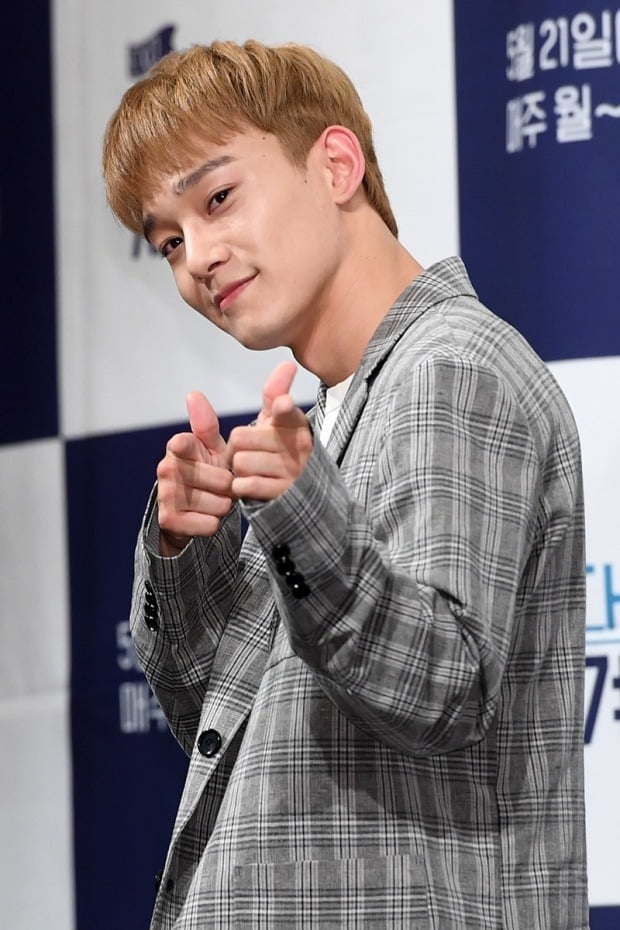 With group EXO Chen delivering pregnancy news with marriage, some fans have called on SM Entertainment to remove his team.Fan club EXOel Ace Union issued a statement on the 16th, saying, Chen declares his withdrawal from support for his role as an EXO member and demands SM Entertainment (hereinafter referred to as SM) to remove Chen from the team.This is the result of Chen and his agency SM on the 13th, which informed Chens marriage and pregnancy of the prospective bride.At the time, Chen said, I have a girlfriend who wants to spend my life together. Blessing came while communicating with the company and consulting with the members.SM also asked Chen to send blessings and congratulations through the official position.But the reactions of fans were different: after Chens announcement of the marriage, it showed a pattern of bisecting.While some fans celebrated, there were also few voices expressing concern about team activity in the sudden news.The EXOel Ace coalition posted a one-sided notice announcing marriage news and spouse pregnancy.Many fans who have believed and supported him for a long time in the embarrassing and sudden postings had to be deeply shocked. The coalition called for Chens exit for three reasons: The first was damaging the image of EXO.The image of the group itself, EXO, is seriously undermined, they said. Chens sole action will become a representative image of the group, and it will face a difficult situation to continue marketing as an idol.The division of EXO fandom and breakdown. The union said, The division of the unusual fandom is happening. As the atmosphere of the fandom continues, fans are getting tired.It is natural that when fandom, which is the main consumer of idol singers, begins to shake, it has a negative impact on each member, group, and company. Finally, he mentioned the unstable group schedule.Many paid members who have substantial purchasing power in EXO fandom are eager to withdraw Chen, they said. It is a result of fans worries and anger about the opacity of group activities caused by Chens team residue.In the meantime, the coalition demanded SM to release the schedule changed due to Chens exit from the team, to announce the exact schedule, to protect the artist, and to manage the portal site search term.If there is no answer to the requirements by the 18th, we will carry out any direct or indirect forms of Protests.EXO Chen marriage and pregnancy announcement After-storms Some fans demand to leave the team Protests will be conducted without SM answers
