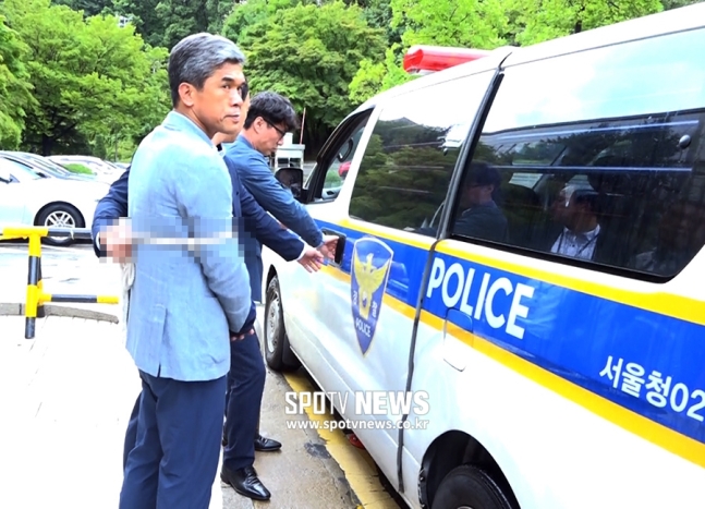 ▲ 지난 9월 이송되는 정종선 전 한국고등학교축구연맹 회장 ⓒ이충훈 기자