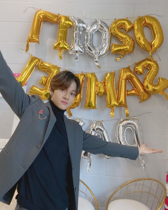 Singer Kim Samuel greeted fans with thanks YouOn the 17th, Kim Samuel wrote in his Instagram, Thank you to Garnet, who has been active for more than a year and who believes in me and waits and is always pretty.Especially this birthday is a very meaningful birthday, so I am determined.In 2020, I will make fun memories with you and give you good music. Again, thank you to Garnet for celebrating your birthday.Happy Birthday 2 Me, he said.Netizens commented on Happy birthday to Samuel, Happy and ecstatic time, I want to see you brother.Meanwhile, Kim Samuel appeared in Mnet entertainment program Produce 101 Season 2.