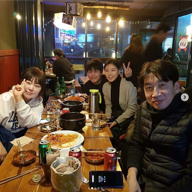 On June 18, Nam Jun-bong wrote on his Instagram, Thank you all for the production of JTBCs Sara Sugarman.It is a blessing just to be in the same place with all the time back in time. In this article, he said, The yeochi (travel sketch) is a wonderful night to realize that I am a family before I am a singer. I am talking about the ten days I can feel together and worry about it.Please join us, thank you, he added.In the photo, members of the travel sketch posed at the restaurant, with a playful pose and bright expression revealing the joy after the Sara Sugarman stage.On the other hand, the travel sketch appeared on Sara Sugarman broadcast on the 17th.