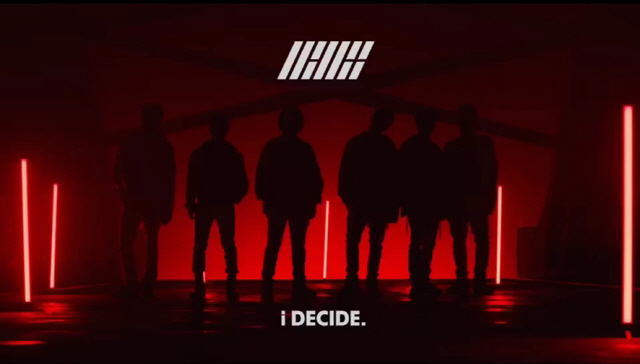 Icon returns on February 6.Their new album video, Teaser, which contains intense and serious messages, was released in surprise and predicted the previous level of Imfact.YG Entertainment posted Icons third Mini album video Teaser on its official blog at 9 am on the 21st.But Kim Jin-hwan, Song Yoon-hyung, Koo Jun-hoe, Kim Dong-hyuk, and Jeong Chan-woo, six members of the group, increased their heart rate and increased their tension.The deep-seated monologue of Barbie (BOBBY) is even more impressive, with its sensual visual beauty: his narration, both light and heavy, is a double line to the changes and music that they will show.I returned to my place where I have been with all the distrust behindI followed my path to any crisis, and finally I stood here (In site of all the temptation, I continued walking on my own path).And finally I am here)I define myself as myself (I am me. I define myself).The reason for every choice is that I am the reason for everything. I decide everything. The attention of fans who have noticed the meaning of Message is worth focusing on.This is because it is composed of talking using Icons last New Kids (NEW KIDS) series album titles, BEGIN, RETURN, CONTINUE and FINAL.Icon, who grew up through the series of New Kids, has now expressed his aspiration to find his self, decide on his own, and move forward, YG said.At the end of the video, Icons new album name and soundtrack release date were clearly engraved. i DECE. February 6 at 6 p.m.Their will is once again seen in the i DECIDE notation, which reminds me of Icons English spelling iKON.