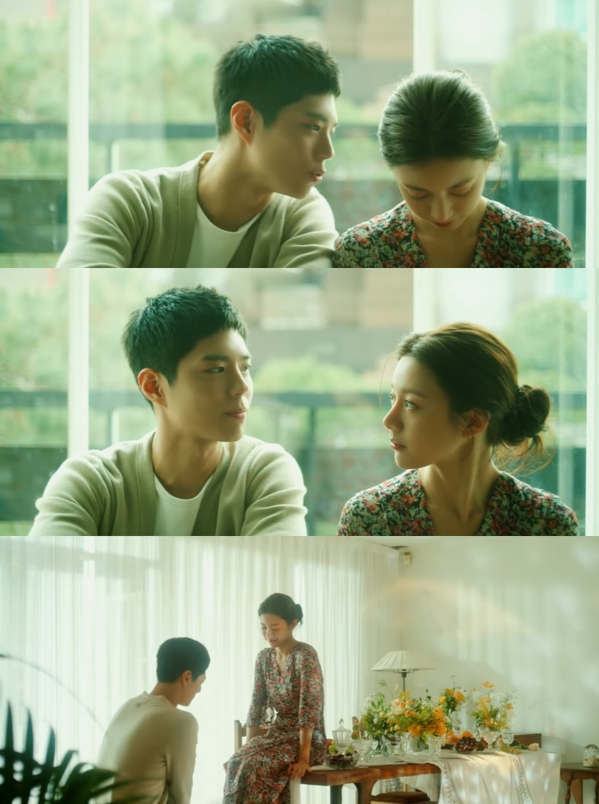 Actor Go Yoon-jung, along with Park Bo-gum, was on the topic with Lee Seung-cheols I Love You a lot music video starring.Go Yon-jung entered the entertainment industry as an advertising model for SKT before Psychometry He; after that, he also had a variety of advertisements, 10cm But, and Penomeco No. 5 (Feat).Crush), and the appearance of the upbringing material Confession.Born in 1996, he is a rookie in his 20s, who is 23 years old this year.Go Yoon-jung is also attracting attention as a resemblance to Jun Ji-hyun and China Actor Tang Wei with his innocent and concave appearance.Go Yoon-jung will show his work as a new drama Sweet Home starring Lee Eung-bok PD, who directed the drama Dawn of the Sun and Dokkaebi.Sweet Home is a work that is expected to air Netflix.On the other hand, Go Yoon-jung showed Park Bo-gum and couple Acting at the Music Video of OST Lee Seung-cheols I Love You Much webtoon Moonlight Sculptor released on the 20th.