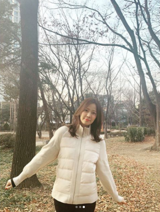Actor Kwon Sang-woos wife, Son Tae-young, boasted Leeds Beautiful looks.Son Tae-young posted several photos on his SNS on the afternoon of the 24th Days with a holiday greeting Happy New Year.The photo shows Son Tae-young, who is taking a walk and having a relaxing time. Son Tae-yi is giving fans a recent smile with a bright smile.Especially during the years, beautiful looks and sweet and lovely charms are outstanding.Son Tae-young is actively communicating with fans by releasing photos of everyday life and Exercise through SNS.Often, she also revealed her husband, Kwon Sang-woo, and got a hot response.Son Tae-young has one male and one female in 2008 with Kwon Sang-woo and marriage.son tae-young SNS