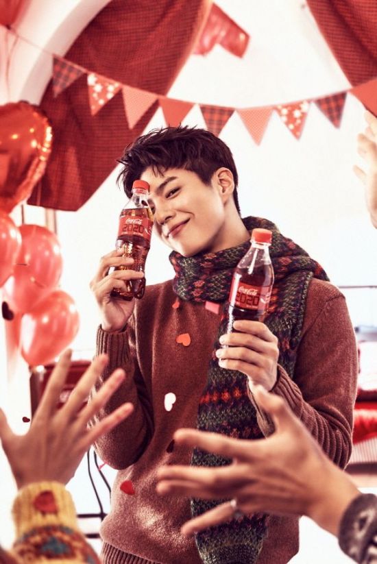Coca-Cola, a global brand loved by World people, is focusing on marketing to select Models for each product in the Korean market and convey messages.Focusing on invisible values ​​and focusing on brand campaigns.According to related industries on the 26th, Coca-Cola selected Red Velvets Seulgi with actor Park Bo-gum as an advertising model this year.Park Bo-gum is working as a Coca-Cola Model for the third consecutive year, starting with the 2017 campaign Its getting closer when it pulls!There is only one reason Coca-Cola continues to collaborate with Park Bo-gum.This is because the message that can be delivered through him is accurate and positive for Coca-Cola brand image.Park Bo-gum is an icon of gratitude. Park Bo-gum is famous for saying thank you in broadcasts and interviews.In addition, he has shown his Icon of Thank you by taking care of his family, friends, staff, and others, and conveying his heart generously.Park Bo-gum syndrome continues to produce new words such as Bogum Magic, God Bogum, and Ending Fairy.This year, Coca-Cola, with Park Bo-gum, is delivering a beautiful smile and a warm hearted look with loved ones.Unlike his chic appearance, Seulgi is called Seulgi among fans with pure charm, and is loved by his positive energy and passionate appearance, adding synergy to the message conveyed by Park Bo-gum.Coca-Cola will host the New Years campaign Little Big Moments (small but precious) with Park Bo-gum and Seulgi this year, informing them that small but precious happiness in everyday life is beautiful and shining value, and conveying message of support and support.The image of Park Bo-gum, who has been active in Model since 2017, and Seulgi, which is loved by its unique positive energy, has been selected as Model in line with Coca-Colas 2020 New Year campaign, said a Coca-Cola official. This Coca-Cola New Year campaign with Park Bo-gum and Seulgi has been a small but meaningful one in everyday life. We hope to find our own precious happiness.Earlier, Coca-Cola was also loved for its Model collaboration with global group BTS (BTS).Coca-Cola launched a special edition with BTS in January last year, featuring thrilling cheering and hope messages, drawing industry attention.This package was part of the Share a Coke campaign that has been launched since 2014, followed by the 5th storytelling package, followed by the Nickname X Message Package, the 12 Kanji Animal Character Package, the Imoticon Edition Package, and the Carcao Friends Package.Coca-Cola had signed a Model contract with BTS to convey the thrilling message of cheering that it is as brilliant as it is to consumers who have lived harder than anyone else.Using the titles of the global group BTS, which gives hope and courage to former World youths with songs, dances, dreams and passions, to include a thrilling message of support and encouragement so that consumers can start a year of strength.In each package, the image of the seven BTS members is expressed in a sensual and modern illustration on a red background symbolizing Coca-Cola, adding to the value of the collection.In particular, it attracted attention by putting a support message using the titles of BTS hit songs such as Your Spring Day Today, This Year, Burning, You Are Really Sick, You Are My IDOL, Go Rather than Angry, RUN as You, and Im Fine on the product label.Coca-Cola, New Years Campaign Model Park Bo-gum. Since 2017, small but precious happiness in the daily life is beautiful and shining value spread. Last year, with BTS, send a message of support and encouragement.