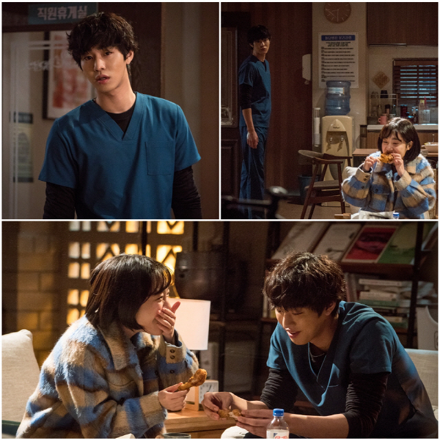 SBS Romantic Doctor Kim Sabu 2 Ahn Hyo-seop and So Joo-yeon emit unexpected Chicken Chemie and paint the house theater with the warmth that the laughter does not stop.SBS Mon-Tue drama Romantic Doctor Kim Sabu 2 (playplayplay by Kang Eun-kyung/director Yoo In-sik Lee Gil-bok/Produced by Samhwa Networks) is a story of Real Doctor that takes place in the background of a humble stone wall hospital in the province.The 7th episode, which was broadcast on the 27th, was once again imprinted on the topic of the unspecified, winning the first throne of all the programs in the same time zone for four consecutive weeks in Nielsen Korea,Ahn Hyo-seop and So Joo-yeon played the role of Yun Are-um, the fourth year of the Emergency Medicine major, who has a unique sunrise with the innate surgical genius surgeon, Seo Woo-jin, who was written to eat and live respectively.Ahn Hyo-seop is fascinating viewers by digesting the Yun Are-um, which emits a pleasant and wrong charm, while Seo Woo-jin, who overcomes the terrible pain of family suicide in the past, is fascinated by viewers.In the eighth episode to be broadcast on the 28th (Today), Ahn Hyo-seop and So Joo-yeon are showing a Chicken Eating with Chicken in their hands.Seo Woo-jin, who found Yun Are-um, who was tearing a chicken bridge on one side of the rest room of Doldam Hospital, is in the scene.Seo Woo-jin smiles while eating Chicken in a dull manner, while Yun Are-um smiles constantly with Chicken in his hand and bursts into a clear smile.The Chicken meeting of two Alconan people is curious about what will happen to the emergency room of Doldam Hospital, where tension has always been felt.The scene of Checken Eating by Ahn Hyo-seop and So Joo-yeon was filmed at Yongin set in Gyeonggi Province last December.Ahn Hyo-seop and So Joo-yeon, who are leading the scene atmosphere brightly without losing laughter even in small events like Doldam Hospital youth doctors, showed a pleasant energy and raised the atmosphere in front of the scene where they ate Chicken, which was not easily met during the filming of Doldam Hospital.As soon as the filming began, Ahn Hyo-seop, who looked at So Joo-yeon, who was sucking deliciously with a large chicken leg, suddenly laughed and laughed, and the happening that the shooting was stopped for a while due to the smile that did not stop.In particular, So Joo-yeon laughed when Ahn Hyo-seop laughed loudly, but Chicken made the scene into a laughing sea with his hands not released.Samhwa Networks said, Ahn Hyo-seop and So Joo-yeon, who have always been in a hurry in the emergency room of Doldam Hospital, show a bright and cheerful youth. Ahn Hyo-seop and So Joo-yeons Chicken Kimi  I hope you dont. Meanwhile, SBS Mon-Tue drama Romantic Doctor Kim Sabu 2 will be broadcast at 9:40 pm on the 28th (tonight).