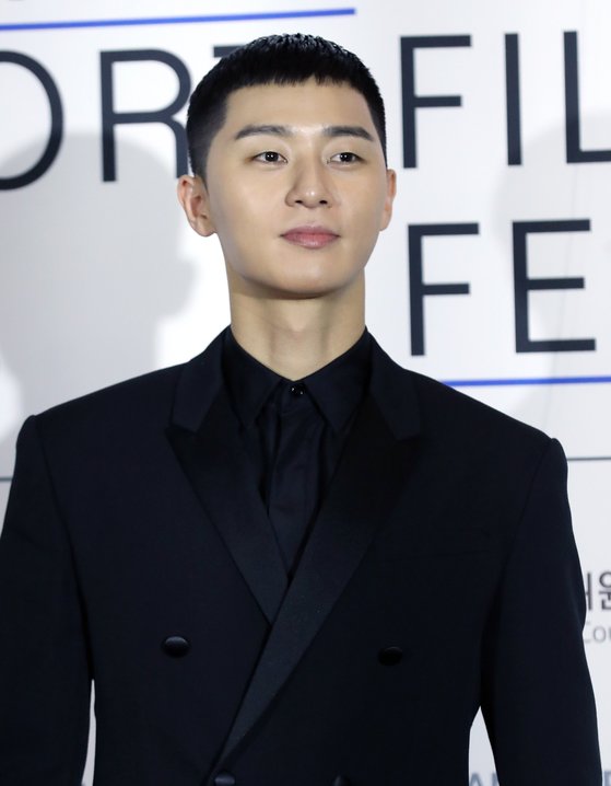 Actor Park Seo-joons agency, Awesome E & T, said on August 28, We continued monitoring of malicious posts.Recently, it was decided that the act of disseminating the contents of Park Seo-joon indiscriminately and expanding and reproducing the contents that are not true has reached the level that it is no longer acceptable.Based on the evidence that has been collected for many years, last week, a legal representative was appointed and a complaint was filed with Seoul Seongdong Police Station. The act of insulting Park Seo-joon by exploiting anonymity has hurt not only the party Lion but also the family.I will not only take one-off measures, but also will continue to take all legal measures, including additional charges, if malicious slander, sexual harassment, and false facts are confirmed through monitoring at all times, and I will inform you that we will respond strictly without any prior action or agreement. Park Seo-joon is keen to shoot JTBCs new gilt play Itae One Clath; it will be broadcast for the first time on the 31st.Under the name of Park Seo-joons agency, Awesome Entity.Hi, this is Awesome.We have been monitoring malicious posts directed at our actor Park Seo-joon.Recently, it was judged that the act of disseminating and expanding the contents that are not true indiscriminately distributed and reproduced, and the act of destroying the Honor of Park Seo-joon was no longer tolerated. Based on the evidence collected for many years, last week, a legal representative was appointed and filed a complaint with the Seoul Seongdong Police Station.The act of insulting Park Seo-joon by exploiting anonymity has hurt not only the party Lion but also the family.We will not only respond to one-off measures, but also will continue to take all legal measures, including additional charges, if malicious slander, sexual harassment, and false facts are confirmed through monitoring at all times, and we will respond strictly without any preemption or agreement.Awesome E & T will also take legal action against malicious postwriters for actors other than Park Seo-joon, and will continue to make efforts to protect the personality and rights of their actors.Thank you.