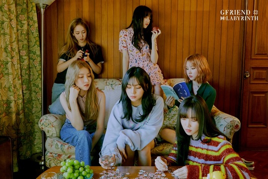 Group GFriend has released a concept photo of the new album and raised expectations for a comeback.GFriend released the Room version concept photo of Mini album :LABYRINTH on the official SNS channel on January 28th.In the open photo, GFriend receives the light of the window and looks at the camera with a faceless face. The languid and calm atmosphere of the six members gives a dreamy feeling.The second photo shows GFriend in one space, but with different thoughts and actions: a careless, dull look creates a lonely atmosphere.GFriend is expecting a deeper musical narrative by releasing track lists and concept photos, starting with A Tale of the Glass Bead: Previous Story, which recently focused on the stories of past albums.LABYRINTH is the first album to be released by Sos Music and Big Hit. It will show synergies in music, performance and music video, starting with high-quality visual contents.minjee Lee