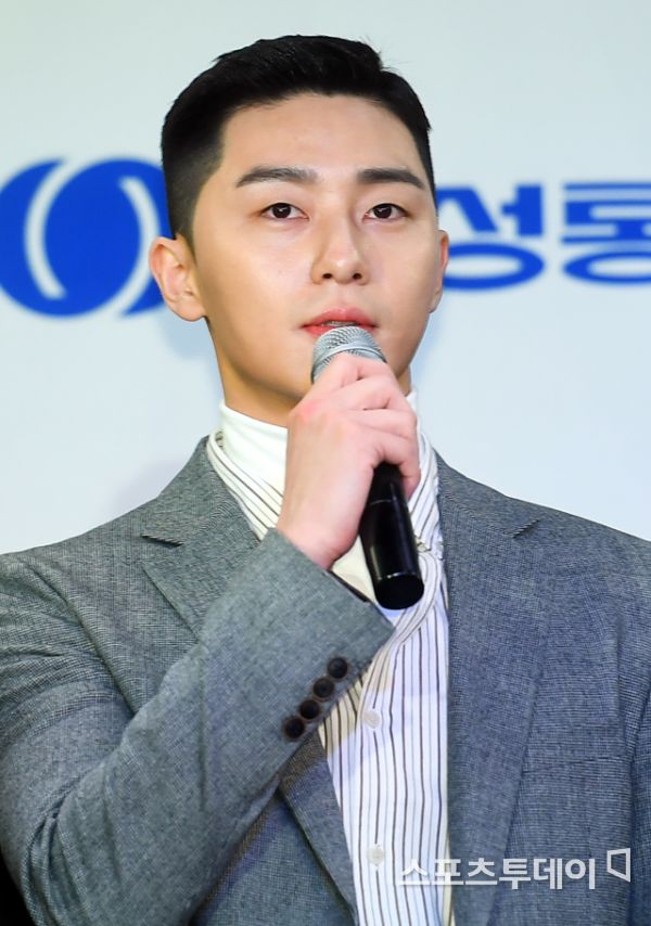 Actor Park Seo-joon side have signaled legal action against FlamerOn August 28, Awesome E & T said, We are constantly monitoring malicious posts for our actor Park Seo-joon, and we have decided that it is difficult to condone the act of disseminating and reproducing the contents that are not true recently.Based on the evidence that has been collected for many years, I appointed a legal representative last week and received The complaint at the Seongdong Police Station in Seoul. Due to the act of insulting Park Seo-joon by exploiting anonymity, I am hurting a lot.We will not only take a one-off response, but will continue to take all legal measures, including additional complaints, if malicious slander, sexual harassment, and false facts are confirmed to Park Seo-joon through regular monitoring, and will respond without any preemption or agreement.Finally, the agency added, We will also take legal action against malicious post writers for actors other than Park Seo-joon, and we will continue to make efforts to protect the personality and rights of our actors.