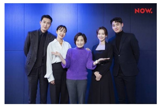 On the 28th, Naver NOW. announced that it will show an audio show featuring Main actor Actor Jeon Do-yeon, Jung Woo-sung, Shin Hyun-bin and Jungaram in the movie Animals Wanting to Hold a Jeep.The on-air Speed ​​Beasts Wanting to Hold a Jeep between James Stewart from 28th to 29th will feature Main actor Actor Jeon Do-yeon, Jung Woo-sung, Shin Hyun-bin and Jung Garam in the movie Witches Wanting to Hold a Jeep, which is scheduled to open on February 12th.The beasts who want to catch even the straw is a film about the crime of ordinary humans who plan the worst of the worst to take the last chance of life, the money bag.BI Entertainment, which created The Chronicles of Evil, Crime City, and Bad Peoples War, was in charge of production.In this audio show, the cast will share a genuine story with special host Park Kyung-rim from the episode on the set to the behind-the-scenes Kahaani.It is expected to be a time to solve the curiosity before opening as it is considered to be the most anticipated work in 2020 with the casting of the past class and the high suction power Kahaani.First, on the 28th (Tuesday), the cast will introduce the character themselves and have time to reveal the behind-the-scenes Kahaani they experienced on the set.There is also a corner where the interview is conducted by relay without editing for 7 minutes.Then, on the 29th (Wednesday), the cast will introduce the story sent by the listeners and communicate closely.We will talk about the dizzying moment we want to catch even straw, and give honest advice to listeners.SPECIAL, the animals that want to catch straw, can be heard through Naver NOW at 4 pm between James Stewart from 28th to 29th.On the other hand, Naver NOW. is a streaming service that allows you to enjoy various audio contents live 24 hours a day on the mobile Naver app.