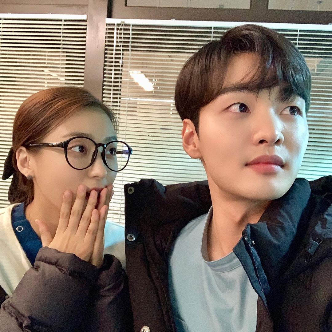 Actor Yoon Purple from the group Sistar released a two-shot with Kim Min-jae.Yoon Purple posted two photos on his 28th day with an article entitled Oh, Eun-tak Sam. Romantic Doctor Kim Sabu 2.In the open photo, Yoon Purple is staring at the camera with Actor Kim Min-jae, who is appearing in Romantic Doctor Kim Sabu 2.Yoon Purple looked at Kim Min-jae and pointed to Kim Min-jae, a pose that shut his mouth, and made a warm smile with a bright smile.Yoon Purple is appearing in the SBS drama Romantic Doctor Kim Sabu 2 as Ju Young Mi.Photo: Yoon Purple SNS