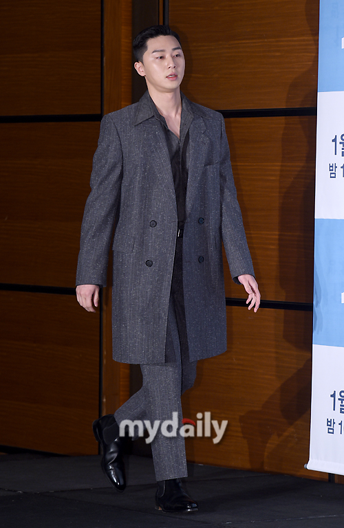 Park Seo-joon is attending the JTBC Golden Drama Itaewon Clath production presentation at the Conrad Hotel Seoul in Yeouido on the afternoon of the 30th.