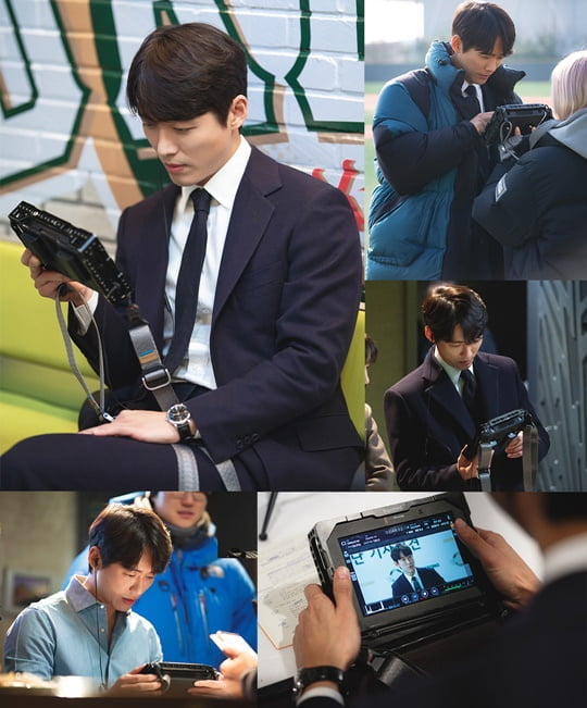 The behind-the-scenes cut of Actor Namgoong Min, a detailed god praised by the Stove League Actors, was released.The SBS drama Stove League, starring Actor Namgoong Min, is a stone fastball office drama in which the new head of the team, who is in the last place where even the tears of the fans are dry, prepares for an extraordinary season.As the best topic in 2020 and all the cast members of the Stive League were attracted to attention, Actors praised Actor Namgoong Min and gathered their mouths and commented that he was the God of Detail.The secret of Namgoong Mins luxury performance, which perfectly depicts Baek Seung-soo, who has hidden his emotions with nano-scale detailed expressions, eyes, and metabolic tone, is to be able to refer to scripts and monitors that are not placed in his hands anywhere.Namgoong Min in the public behind-the-scenes is a picture of a private monitor during a shooting break.The frowning and concentrating appearance of the slightest frown as if we were not going to miss any details, as if it were our appearance watching the main room of the Stive League.Namgoong Mins performance, which is made up of meticulous monitoring, feedback, and detailed script research, is catching viewers with the performance of colorless odor that has never been seen before.It is not expressing all emotions, but expressing Baek Seung-soos hello-love perfectly with the tone and eyes that change in the situation where the maximum restraint is possible.The sadness and joy of Baek Seung-soo, which is suddenly conveyed in this moderation, is disarming viewers and maximizing the immersion of the drama.In particular, the scene where Baek Seung-soo, who visited Gil Chang-ju (Lee Yong-woo) after the last 9 episodes of the show and the family history were revealed, looked back and shed tears after seeing Gil Chang-jus child, making the hearts of viewers feel sad for the first time by drawing the figure of human Baek Seung-soo.It is a scene where the performance of Namgoong Min, who delivered his sadness only by the back of tears even though there are not many ambassadors, was poured out.As such, Namgoong Min, which renewed his life and brought about a new Namgoong Min Syndrome.I reunited with Lim Dong-gyu (Jo Han-sun) in the last 11 times, raising questions by suggesting that there is a story between the two.And the publics attention is focused on the performance of Namgoong Min.Meanwhile, the drama Stove League, starring Namgoong Min, airs today (31st) at 10 p.m.