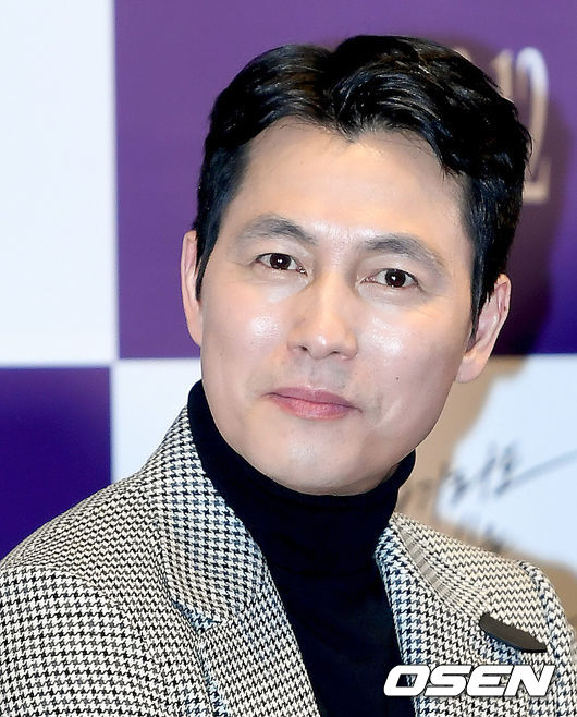 On the afternoon of the 3rd, a media distribution preview of the movie The Animals Wanting to Hold the Jeep was held at Megabox COEX in Seoul, Korea.Actor Jung Woo-sung conducts an Interview