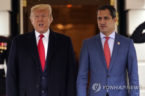 백악관에서 만난 트럼프 대통령(왼쪽)과 과이도 [AP=연합뉴스]