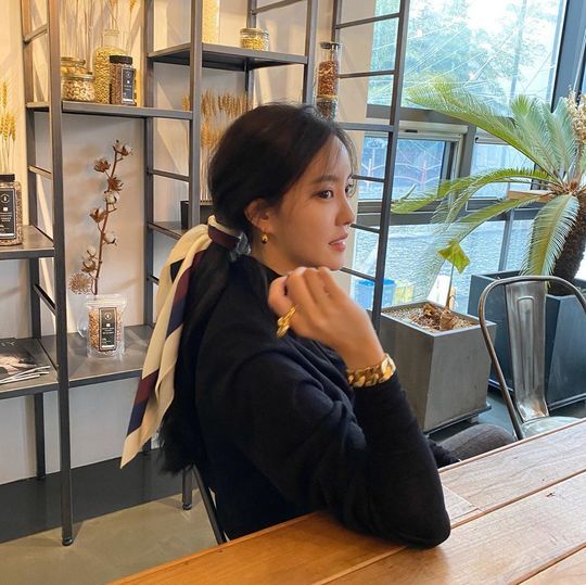 Singer Hyomin flaunts her watery Beautiful looksHyomin posted a picture on his Instagram on February 13.Inside the picture was a picture of Hyomin staring at the camera with his chin.Hyomins perishing small face size and distinct features make her look even more beautiful. Hyomins chic atmosphere also catches her eye.delay stock