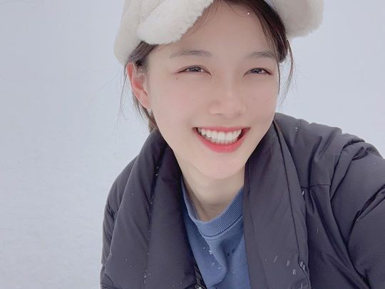 Actor Kim Yoo-jung has been in the midst of a beautiful Smile.On the 17th, Kim Yoo-jung released a picture on his Instagram with an article entitled Eye-catching Careful.Kim Yoo-jung in the public photo is building a bright Smile toward the camera on a white snow field, capturing the attention of netizens.On the other hand, Kim Yoo-jung recently confirmed the appearance of the drama Convenience Store Morning Star.