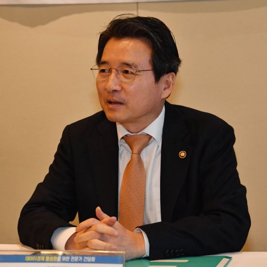 WB KOREA 이미지