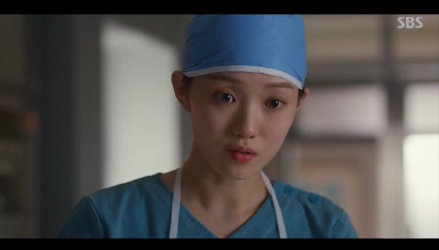 Lee Sung-kyung was alarmed to learn of the surgery-surgical drug Identity.In the 13th episode of SBSs Romantic Doctor Kim Sabu 2 broadcast on February 17 (playplayplay by Kang Eun-kyung/directed by Yoo In-sik) Cha Eun-jae (Lee Sung-kyung) knew about Identity of Surgical Pulse.Cha Eun-jae visited Kim Sa-bu (Han Seok-gyu) and said, Actually, Im out of drugs, and Im the one that gave me the pills for the pungency that you gave me.Kim said, I do not need a prescription, and said that it was a digestive pancreatic, and Cha Eun-jae was surprised that the drug I ate before entering the operating room was a digestive agent?Cha Eun-jae was more devastated by recalling what he felt after the operation at the operating room after taking the surgery drool medicine.When Cha Eun-jae said, However, how can you ... digestive agent? Kim said, I talked to the neuropsychiatry doctor I know well.They say its not a surgery fluke, but a pressure fluke.The pressure to be good is maximized in an enclosed operating room, Kim said. I think Im getting a reaction.You did well and youll continue to do well, Cha said, but he worried about Seo Woo Jin (Ahn Hyo-seop) What do you do now? Seo Woo Jin said, What do you do?You can do what you do. I dont think you believe in digestives.Yoo Gyeong-sang