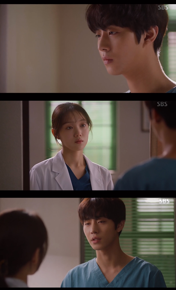 Ahn Hyo-seop reveals subtle Feeling to Lee Sung-kyungIn the SBS monthly drama Romantic Doctor Kim Sabu 2 (playplayplay by Kang Eun-kyung and director Yoo In-sik), which was broadcast on the 18th, Cha Eun-jae blocked Ahn Hyo-seop, who is about to leave Doldam Hospital.Cha Eun-jae found out that Yang Ho-joon and Lim Hyun-jun were harassing Seo Woo-jins weaknesses.After that, Cha Eun-jae went to Lim Hyun-jun to find out that Seo Woo-jin quit Doldam Hospital and was angry.Cha Eun-jae hit the back of Yang Ho-juns head with displeasure. Cha Eun-jae told Yang Ho-jun, I was right. I did not use my fist.Youre nothing as of this time, Line segment, and dont be so nervous, he shouted.After that, Seo Woo-jin told Cha Eun-jae that he was sorry for the damage he had suffered because of his own. He also said not to do so in the future.However, Cha Eun-jae told Seo Woo-jin, It is the Patriotic Union of Kurdistan.The Patriotic Union of Kurdistan is the same side, isnt it? Im going to ask you to take my side when its hard?Of course, if you do not like it, I do not have anything to say to go to another hospital, but you can not go anywhere and get Patriotic Union of Kurdistan like me.Smart, sensible, now I do not have any trouble, I do surgery well, he said. So do not go.Seo avoided the line segment for a moment, then looked straight at Cha. Im trying to do this, he said.Then I said, What if I fall over the line segment? And then I turned my head.