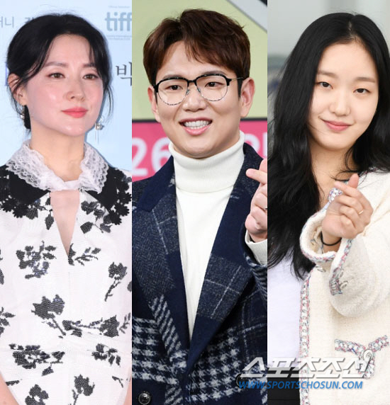 Song Ga-in said that it will Donate the proceeds of the Whale Chunmong sound source released on the 26th to prevent, prevent and overcome COVID-19.Grow up for the elderly, he said, not forgetting the message to Cheering.Jang Sung-gyu revealed on his 23rd day that he had Donated 50 million won to the Deagu Social Welfare Community Chamber through his instagram.I am deeply elevated and now I do not feel comfortable just watching and praying for Corona, he said. I hope that my small movement will be a little helpful to many people who are nervous about the Deagu citizens and others. .Actor Kim Go-eun also delivered 100 million won (about 40,000 masks) for low-income families who are having difficulty purchasing COVID-19 preventive goods, International Relief Development NGO Good Neighbors said on Monday.Kim Go-eun decided to Donation after hearing that low-income families were having difficulty purchasing goods to prevent COVID-19, amid a surge in COVID-19 confirmed cases.Kim Go-eun said, I hope that COVID-19 will prevent domestic spread and do not have additional infectors. I hope that it will help those who are having difficulty purchasing masks for India reasons.Actor Lee Yeong-ae also donated 50 million won to the Deagu Social Welfare Community Chest for Deagu citizens.Lee Yeong-ae said, I donated money because I think that the people who have difficulty in living have become more difficult because of the COVID-19 shrinking, said Lee Yeong-ae, a member of the Deagu Social Welfare Competition. I hope the whole family will be able to overcome the adversity of Deagu citizens.In addition, Kultu Kim Tae-gyun supported about 10,000 masks for vulnerable children, and actor Ham So-won, who became nicknamed Sweet Wish in TV Chosun Wifes Taste, Donated 10,000 masks through Uiwang City Hall in Gyeonggi Province to prevent and prevent COVID-19 additional information.