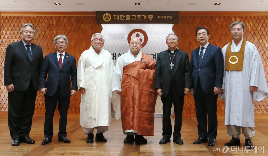 마스크 매점매석·신천지 해결 촉구한 종교계