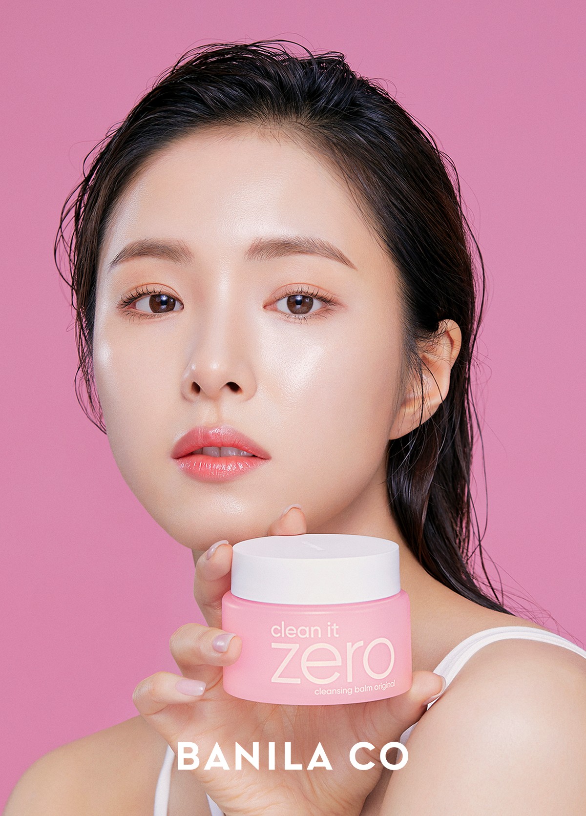 Actor Shin Se-kyung was selected as the beauty brand Banila Co. Model.Shin Se-kyungs agency, Tree Ectus, released the photo on the 25th.Shin Se-kyung in the picture captures his eyes with a clear, healthy purity; he expresses his brand image with clean skin and imposing eyes.In addition, Shin Se-kyung said that he admired people with a beautiful appearance at the time of shooting the advertisement.Shin Se-kyung is walking hard as an actor last year, winning the MBC Acting Grand Prize best performance in the drama category.In addition, it is loved as a YouTuber with 860,000 subscribers.