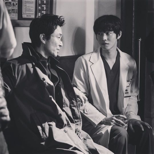 <p>Actor Ahn Hyo-seop the SBS On the drama, romantic floor from the Kim Part 2 End memorial photos public.</p><p>Ahn Hyo-seop is 2 26, their Instagram at the long End the tightest and together multiple sheets of black and white photos showing.</p><p>Ahn Hyo-seop is 5 months of struggling in the ‘romantic floor Kim, Department 2’which is some of your best staff, Best Director, Best Writer of all, our Kim from one massive sunbaenim, and all the actors and Actresses who do not look at me for many minutes and be a great honor this was. Whats more all love to be stay tuned with your viewers to really appreciate it. You stand in the very presence could and with of growth, as long as I could grow it.and never was. This had to do with more eagerness it. Romantic floor from the Kim Company 2 over here with me romantic looking journey completely? So much love to thank you once again. All healthy and happyhe said.</p><p>In the picture, wear a mask Ahn Hyo-seop of all our won. Another photo belongs to Lee Sung-kyung and stand side by side smiling Ahn Hyo-seops handsome visual eye-catching. One analysis of the new words to listen to Ahn Hyo-seops serious look also into it.</p><p>A picture for the fans Season 3 wait, so funny it was, my life best drama, etc., reactions.</p><p>One massive, Lee Sung-kyung, Ahn Hyo-seop starring the romantic floor Kim, Department 2for the last 25 days 16 to the end as the End was. Romantic floor from the Kim Part 2 after the creation of SBS new on every nobody knowson the 3 October 2, 9 PM 40 minutes first broadcast</p>