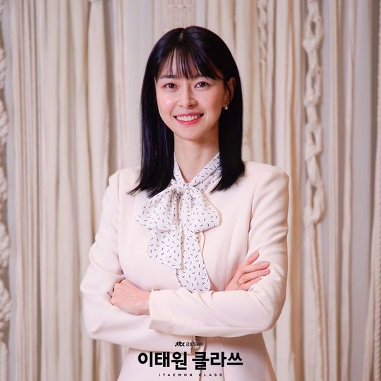 JTBCs Golden Drama Itaewon Clath appeared in Actor Park Seo-joon, Kim Da-mi, Kwon Nara and Yoo Jae-myeongs group photos were released.JTBC Dramas official Instagram page on February 28 Itaewon Klath Actor, who I met again. Feels a little changed?Itaewon Clath The start of the more exciting second act! In the photo, Park Seo-joon, Kim Da-mi, Kwon Nara, and Yoo Jae-myeong were side by side.Park Seo-joon, Kim Da-mi and Kwon Naras self-luminous visuals, laughing at the camera, catch their eye. Yoo Jae-myeongs charismatic eyes also attract attention.Fans who responded to the photos responded such as I look forward to it today, Should catch the premiere and Lets go up the audience rating.delay stock