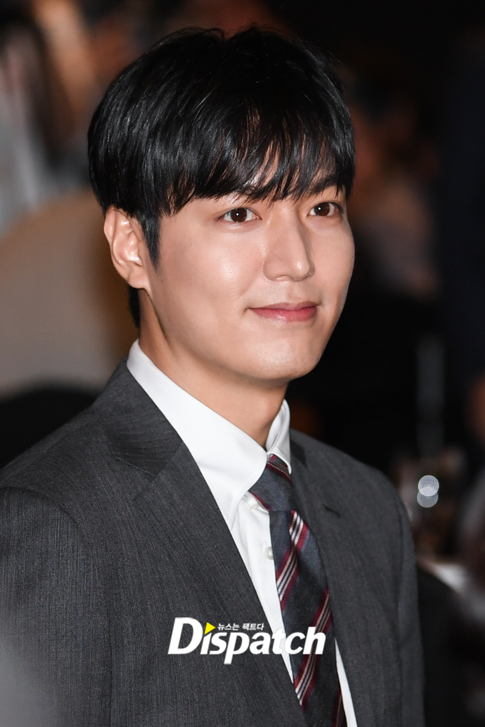 Lee Min-ho, Covid Now 300 million cheers ..Kids safe to be protected Now, which was prepared, was worth 300 million won. He practiced good deeds for low-income families and medical staff.Lee Min-ho Donated Covid 19 Now 300 million won through the Donation platform Promise on the 2nd.It was delivered to eight Donation organizations including the Social Welfare Community Chamber, Good Neighbors, and the National Disaster Relief Association.Lee Min-ho secretly hosted Donation: Finding the Donation platform Promise with fans, not personal names.The Donation Fund will be used in Daegu and Gyeongbuk, as well as in need of help nationwide.I decided to Donation in the hope that children in vulnerable groups will be protected safely, Promise said. I hope that it will help a little bit of families who are having difficulty purchasing essential anti-virus products.I heard that medical staff suffering from confirmed patient treatment are having a lot of difficulties in the shortage of anti-virus products, he added. I am grateful for the efforts.Lee Min-ho is considered to be the leading actor in the entertainment industry. He had won 100 million won during the Nepal earthquake.He supported $ 50,000 for the African well-breaking campaign and sent a years worth of milk for children waiting for adoption.Fan club Minoz also joined the sharing: Covid 19 provided 7.5 tonnes of rice for families in low-income families suffering from the disease.The items are delivered to families to which the youth who need care belongs.Meanwhile, Lee Min-ho will return to the home theater as SBS-TVs The King: The Lord of Eternity. He will play the role of the emperor Igon in the play.