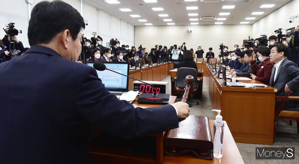탕탕탕 이미지