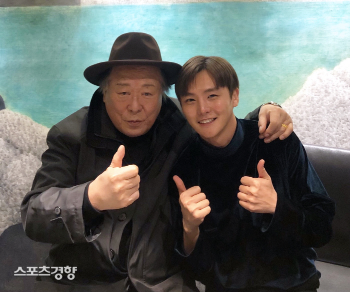 케이더블유엔터테인먼트 이미지