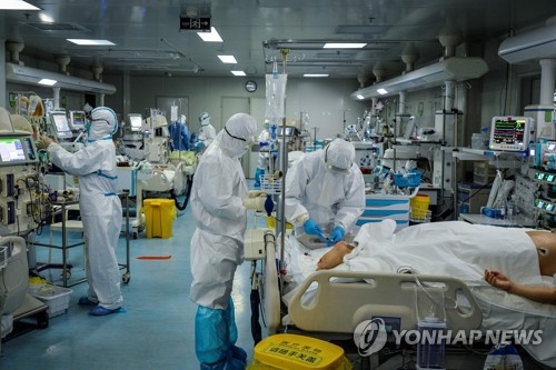 중국서 코로나19 확진 143명·사망 30명 늘어 [우한 AFP=연합뉴스 자료사진]