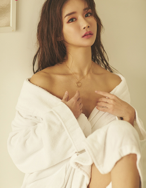 Whatever(왓에버) 이미지
