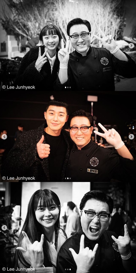 Actor Lee Joon-hyuk shoots Celebratory photo with One Clath Kim Da-mi, Park Seo-joon and Kwon Narahas released the book.Lee Joon-hyuk said on his instagram on the 10th, Its a One Clath pleasant shot. Corona 19.We all have three photos with the article Lets all be strong.Lee Joon-hyuk in the public photo is dressed as a chef, Kim Da-mi, Park Seo-joon, Kwon Nara and a friendly Celebratory photoIm taking a picture.Kim Da-mi, who is smiling all over the place with a fresh V, Park Seo-joon, who is pretending to thumb with his head shining, and Kwon Nara, who added joy with a pleasant pose, attracts attention.Kim Da-mi, Park Seo-joon, and Kwon Nara are playing hotly in JTBCs Golden Earth Drama One Clath.Lee Joon-hyuk made a special appearance as Park Jun Ki, who was in a cooking showdown as a representative in the rival Janga of Pocha Danbam run by Kim Da-mi and Park Seo-joon.On the other hand, One Clath has surpassed the highest audience rating of 14% and OST is also gaining popularity on the One chart.It is broadcast every Friday and Saturday at 10:50 pm.PhotoLee Joon-hyuk SNS