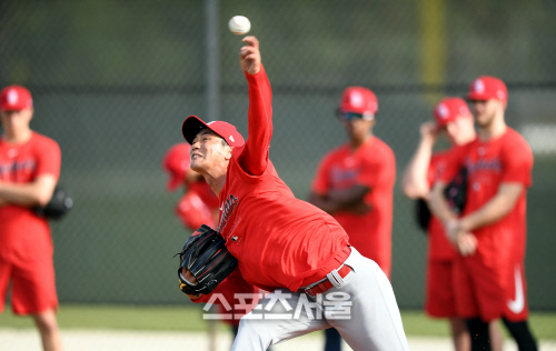 ML 시범경기에서 네 차례 등판해 8이닝을 소화하자 현지에서는 김광현을 ‘커브볼러’로 인식하기 시작했다. 최승섭기자 thunder@sportsseoul.com