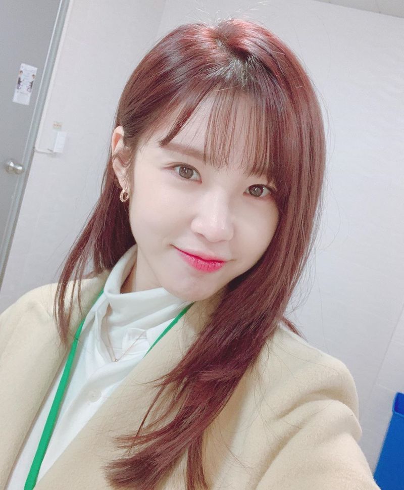 Singer and actor Jun Hyoseong encouraged TVN drama Memorist to watch.Jun Hyoseong wrote on his Instagram on March 12, Tonight at 10:30!Memorist Should catch the premiere and posted a picture.Inside the picture was a picture of Jun Hyoseong smiling at the camera.Jun Hyoseongs blemishes-free white-green skin and large, clear eyes make her look even more beautiful.In another photo, Jun Hyoseongs chic atmosphere also attracts attention.The fans who responded to the photos responded such as Should catch the premiere, It was cool from the first time and The drama is really fun.It will be broadcast at 10:30 on the same daydelay stock