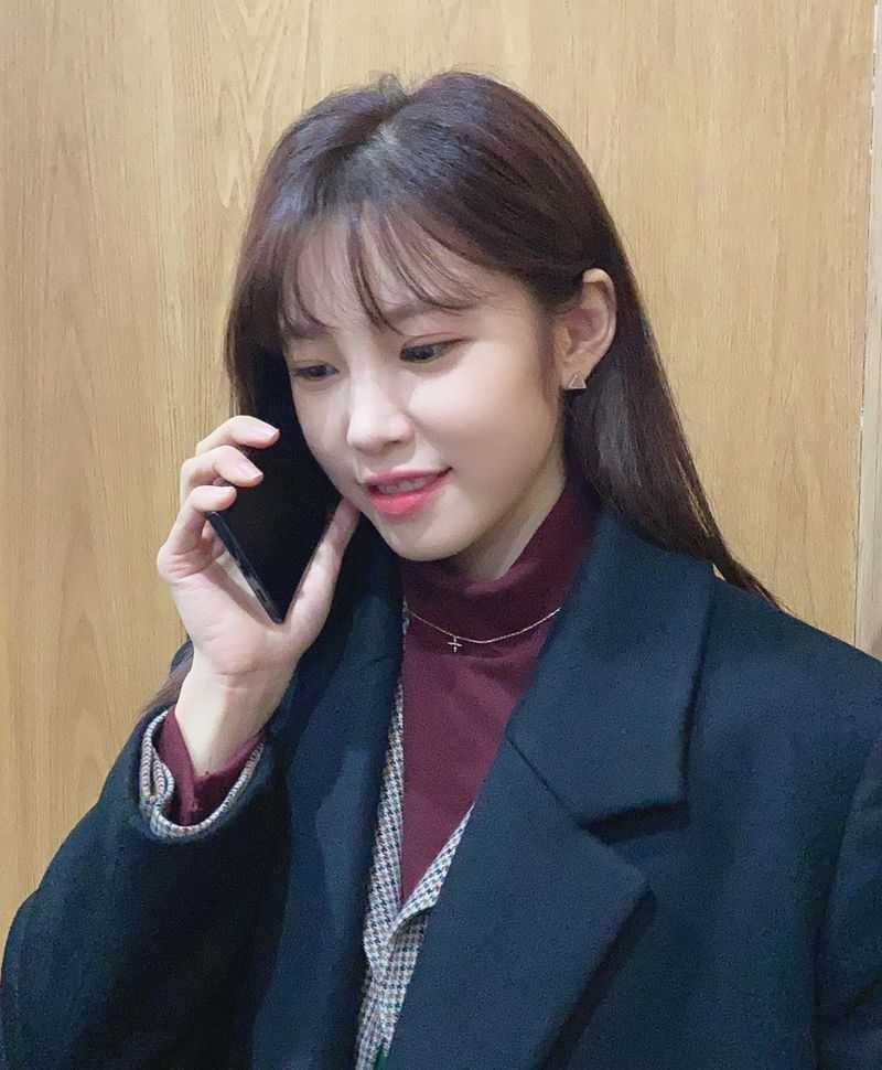 Singer and actor Jun Hyoseong encouraged TVN drama Memorist to watch.Jun Hyoseong wrote on his Instagram on March 12, Tonight at 10:30!Memorist Should catch the premiere and posted a picture.Inside the picture was a picture of Jun Hyoseong smiling at the camera.Jun Hyoseongs blemishes-free white-green skin and large, clear eyes make her look even more beautiful.In another photo, Jun Hyoseongs chic atmosphere also attracts attention.The fans who responded to the photos responded such as Should catch the premiere, It was cool from the first time and The drama is really fun.It will be broadcast at 10:30 on the same daydelay stock