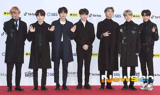 Group BTS topped the Boy Groups brand reputation in March.The Boy Group Brand Reputation conducted by the Korea Enterprise Reputation Research Institute analyzed Big Data in March, followed by BTS No. 2 EXO No. 3 NCT.2020 yearTwenty20 year from February 12By March 13, the consumer behavior analysis of 49,614,836 Boy Group brands was used to measure the participation of the Boy Group brand, media JiSoo, communication JiSoo, and community JiSoo.Compared with the brand Big Data 51,685,392 in February, it decreased by 4.01%.According to the detailed analysis, brand consumption rose 6.06%, brand issue fell 20.54%, brand communication rose 9.65%, and brand spread rose 2.11%.Brand reputation JiSoo is an indicator created by brand Big Data analysis by finding out that consumers online habits have a great impact on brand consumption.The analysis of the Boy Group brand reputation can measure the positive evaluation of the Boy Group, media interest, and consumers interest and communication.It also included analysis of 100 brand monitors for brand-name editors.Park Su-in