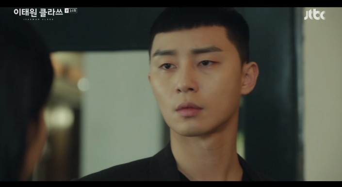 Itaewon Klath Park Seo-joon responded to Kim Da-mis 10-year crush - realizing he also liked him.In JTBCs Itaewon Klath broadcast on the 14th, Park Sae-ro-yi (Park Seo-joon) and Joe-yool Lee (Kim Da-mi) planned to drive out Jang Dae-hee (Yoo Jae-myeong), who was diagnosed with cancer, from the market.Lee Ho-jin (DiWitt) noted that external directors should not be close to the representative; both directors are close to the current chairman, and should dismiss him and narrow down the position of the chairman.When Kang Min-jung (played by Kim Hye-eun) asked, Who sits there? Joe-yool Lee stepped out himself to do it.I am an expert who will seek advice, thank you for taking the dogma. Is not that the outside director?Park Sae-ro-yi, Kang Min-jung and Lee Ho-jin all agreed.Park Sae-ro-yi, while working with Joe-yool Lee, received a call from Oh Soo-ah (Kwon Na-ra), and refused to meet Oh Soo-ah.Joe-yool Lee grumbled, Someones out of love and is out all night, and some are flirting with a woman, and Park Sae-ro-yi said, Dont do that to me.I said, Do not do that anymore. I told you that I do not see you as a woman. Park Sae-ro-yi said, Why should I feel sorry? Why do I make this feeling?Joe-yool Lee laughed and said, I do not know why, I look a little like a woman.On the eve of the shareholders meeting, Park Sae-ro-yi met with Oh Soo-ah.Oh Soo-ah still liked and asked Park Sae-ro-yi, and Park Sae-ro-yi said, What, suddenly, tell me a few times.But Park Sae-ro-yi hesitated when Oh Soo-ah asked him to say he liked it.Then Joe-yool Lee appeared with Jang Geun-soo (played by Kim Dong-hee), and Park Sae-ro-yi tried to follow along with a complex look.Oh Soo-ah grabbed Park Sae-ro-yi and asked, Do you like Seo-yool Lee? And said, Its 15 years. You should like me.Park Sae-ro-yi followed, but Joe-yool Lee had already left; Jang Geun-soo told Park Sae-ro-yi, Why did you come?How long will you use Seo-yool Lee? On the day of the general meeting, Joe-yool Lee was not appointed as an outside director of the house, which was rejected by Jang Geun-soos plan to persuade foreign shareholders.But Park Sae-ro-yi cared more about Joe-yool Lees health than the rejection fact, as he collapsed and was hospitalized that morning.Park Sae-ro-yi, who arrived at the hospital, cared about his health, saying to Joe-yool Lee, Stay off, if you move now, youre fired.When Choi Seung-kwon (Ryu Kyung-soo) told Park Sae-ro-yi, Seo-yool Lee is what you want to do, Park Sae-ro-yi was embarrassed.Seo-yool Lee likes you. You like SuA, and youre confused. Is that an excuse and a reason?Whats your age, how about hearing a thief? he advised.Park Sae-ro-yi then came up with the inner thoughts Joe-yool Lee confided in Ma Hyun-i (Lee Joo-young) and the actions and words Joe-yool Lee had done to him, and he realized that he liked Joe-yol Lee.Park Sae-ro-yi, who met Jang Geun-soo in front of the hospital, said, Seo-yool Lee is a woman who can bet everything.Its betrayal, its garbage. Im trying to do it. betrayal. Its garbage. Park Sae-ro-yi, who came up to the hospital room, found out that Joe-yool Lee had disappeared and that Jang Geun-won (anbo-hyun) had kidnapped him.He was then shocked by a hit-and-run accident by organized gangs.