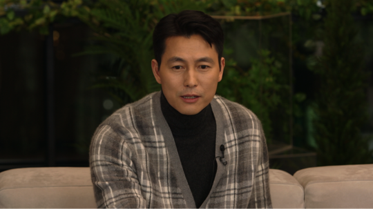 Jung Woo-sung reveals love storyIn the KBS 2TV lecture talk show King Sejong Institute Suh Seung Chul broadcasted on March 18, philosopher Dool Kim Yong-ok, singer Lee Seung Chul and actor Jung Woo-sung share their real love stories with the theme of love.Dool Kim Yong-ok explains how Confucianism, Buddhism, and Christianity define and pursue love respectively.In Buddhism, the heart of the customs bodhisattva, which overturns poor mesozoics with a thousand hands and a thousand eyes, is said to be the beginning of love.In Christianity, the heart of Jesus, who does not see 5,000 people starving and feeds them, is also the beginning of love.So what is the love in Confucianism? It is important to know the love of Confucianism first.(Love Ai), which was usually interpreted as the meaning of love in English, but Dool Kim Yong-ok says that we have misunderstood and used the meaning of (love child) so far!What could there be any meaning other than love in the whole (love child)? You can check the answer through the broadcast.Jung Woo-sung, who shook his emotions with the ambassador I drink this if I drink it in the movie Easer in My Head.On the screen, a small drink alone is the original rock-coking that makes a woman die, but when she actually loves, she said that she does not have such a hunch.I was in a hurry and I saw her kick me, he said.emigration site