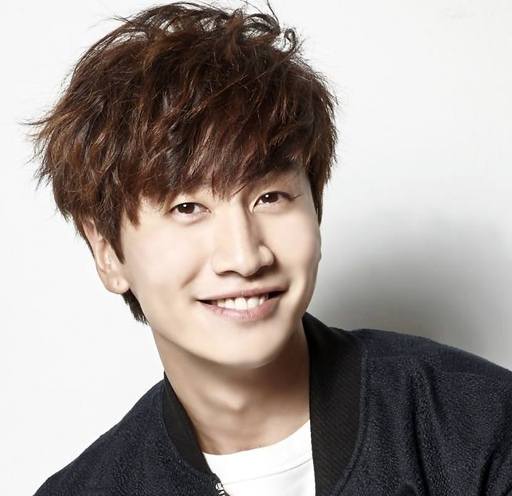 Lee Kwangsoos agency, Starship Entertainment, said, Lee Kwangsoo has recently taken part in the filming because he returned to Running Man He has improved a lot, but he is not fully recovered, but he is still careful with treatment.Lee Kwangsoo was diagnosed with a right ankle fracture and has been treated for a car that violated the signal on January 15.As a result, Lee Kwangsoo has been absent for two consecutive weeks in the recording of Running Man.In the preview of Running Man, which aired on the afternoon of the 15th, Lee Kwangsoo appeared and announced his return with the subtitle Kwangsoo is back.At the time, Yoo Jae-Suk said on behalf of the members, Kwangsoo is injured in his ankle and needs surgery so he can not participate in the recording. He said, I hope you will come back healthy soon because you are well.